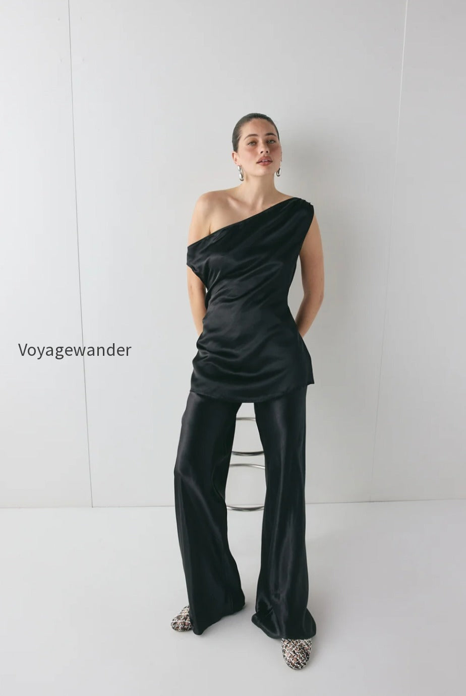 rae-satin-pants-black